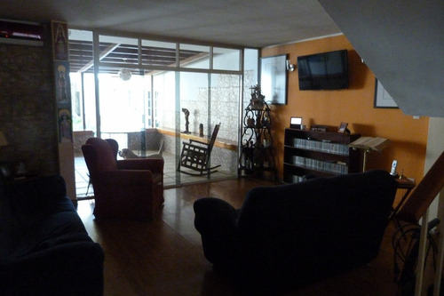 Imagen 19 de 28 de Casa Quinta De 2 Niveles. Muy Cerca Del Ávila Parte Alta Sebucán De Oportunidad