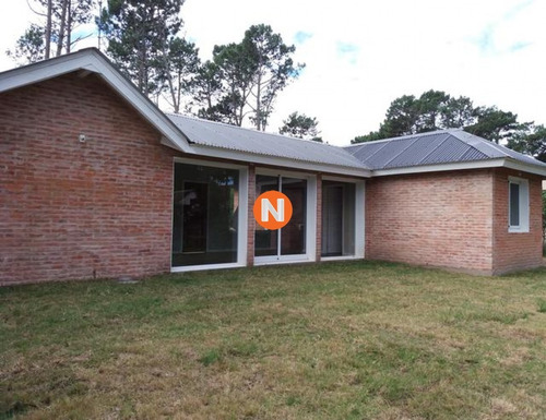 Excelente Casa A Estrenar, Pinares - Ref: 217829