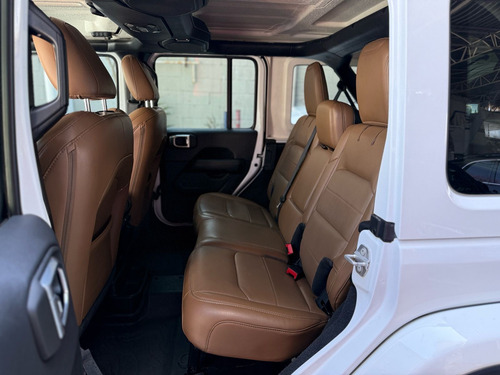 Jeep Wrangler 3.6 Unlimited Sahara 4x4 At