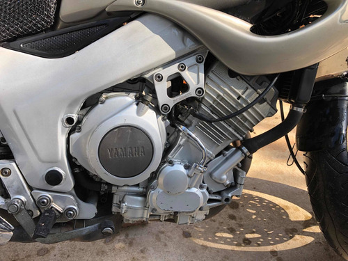 Imagem 10 de 15 de Yamaha Tdm850