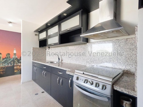 Jean Pavon Tiene Bello Apartamento En Alquiler En La Avenida Juan De Dios Ponte Cabudare 5 6 0 1
