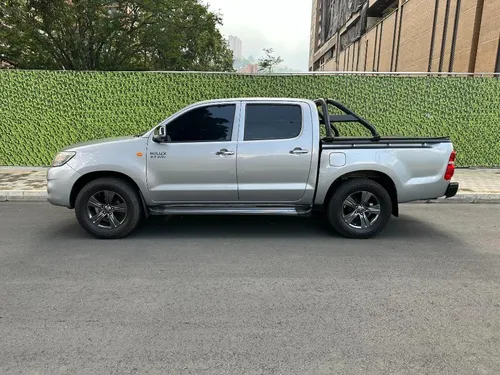Toyota Hilux 2.7 Imv 4x2