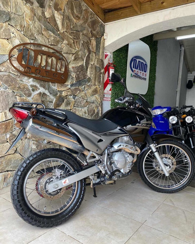Imagen 17 de 18 de Honda Falcon