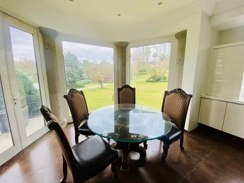 Espectacular Casa En Venta En Interlomas En Cerrada Con Vigilancia