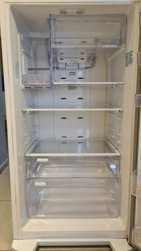 Heladera no frost Electrolux DF50 blanca con freezer 430L