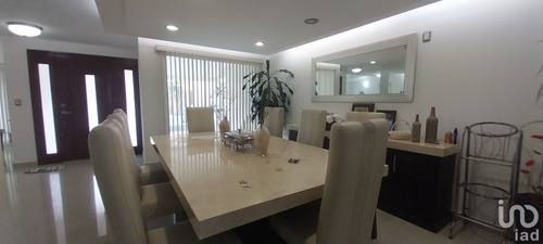 Venta Casa 4 Ambientes La Moraleja