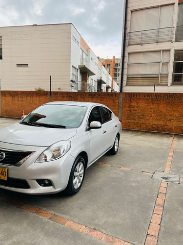 Nissan Versa 1.6 Advance