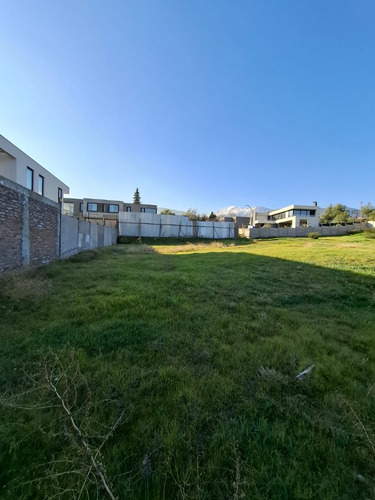 Compre Sin Comisión / Colegio Huinganal / Plazas