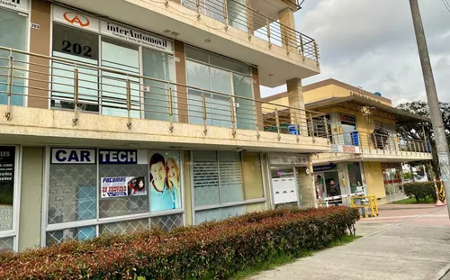 Local En Venta En Colina Campestre. Cod V12300041