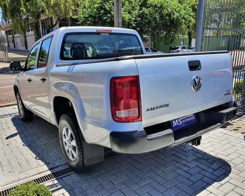 Imagem 6 de 12 de Amarok Cabine Dupla - Diesel 4x4 - Completa - 2018