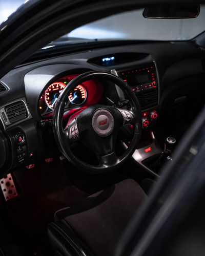 Subaru Impreza 2.5 Sedan Sti-300 Mt