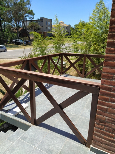 Imagen 3 de 10 de Vendo Complejo De 4 Departamentos Juntos O Separados