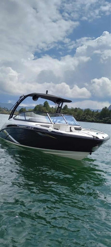 Imagen 3 de 10 de Bote Lancha Yate Yamaha Ar210