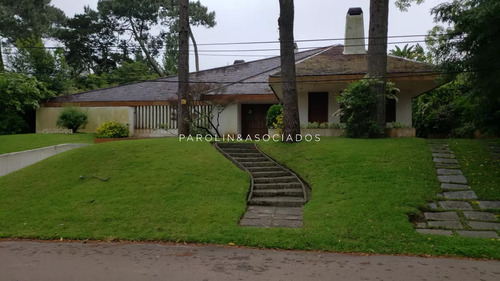 Hermosa Y Amplia Casa En Mansa - Punta Del Este