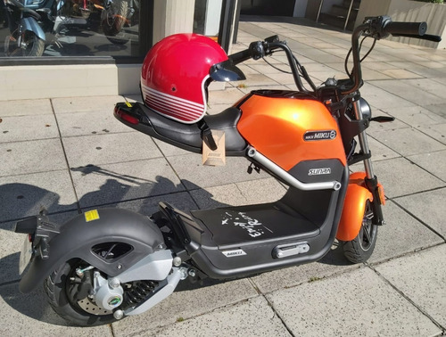 Imagen 1 de 15 de Moto Electrica Sunra Miku Max Litio 800 W Scooter Un Sueño D