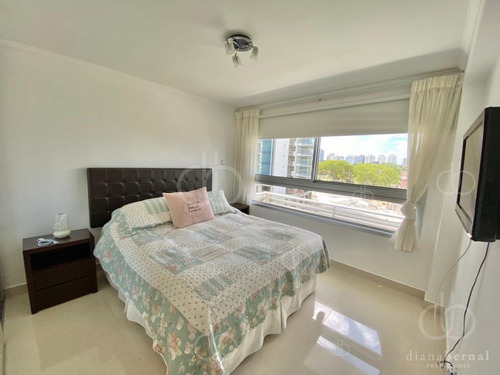 Imagen 9 de 17 de Venta De Apartamento De 2 Dormitorios En Miami Boulevard Punta Del Este