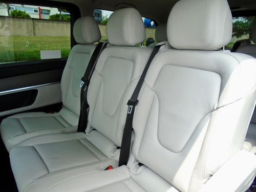 Imagen 9 de 14 de Mercedes Clase V 2016