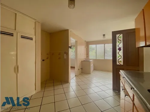 Apartamento Para Reformar En Conquistadores(mls#253300)