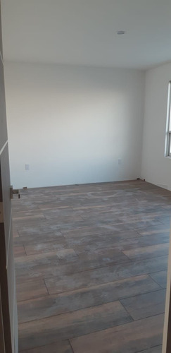 Imagen 3 de 21 de Venta Casa Remodelada Con Alberca Propia En Cumbres Del Lago