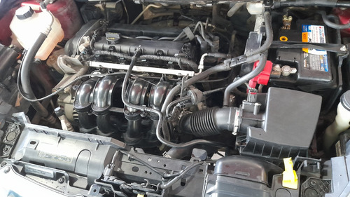 Ford Fiesta Kinetic 1.6 Design Sedan 120cv Trend Plus