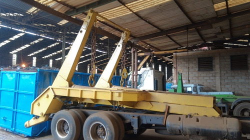 Imagem 5 de 15 de Equipamento Poli Guindaste Simples Iderol 12mil Kg Ano 1998