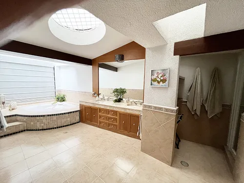 Casa En Venta En Jardines En La Montaña