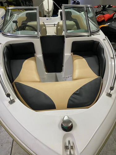 Imagen 3 de 7 de Lancha Bahia 510 Con Evinrude 90 Hp