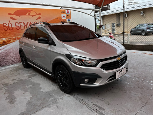Chevrolet Onix 1.4 Activ SPE/4