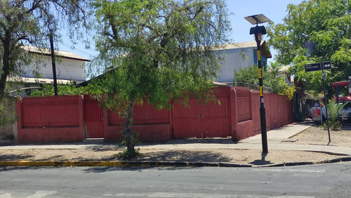 Casa Av Rojas Magallanes 717, Plaza Lircay