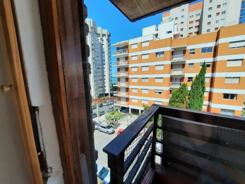 Imagen 23 de 24 de Playa Grande! Semipiso 5 Ambientes, Al Frente, Balcon Saliente Con Cochera. 100mts. Del Mar. Alquiler Temporada 2023