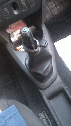 Imagem 2 de 11 de Renault Sandero 2015 1.0 16v Expression Hi-flex 5p