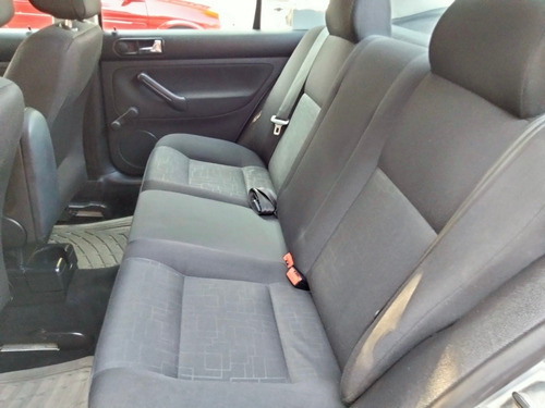 Imagen 8 de 14 de Volkswagen Jetta 2012 2.0 At