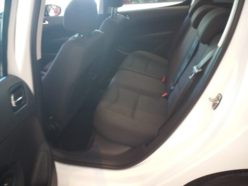 Peugeot 308 Active 1.6 Hdi 2013