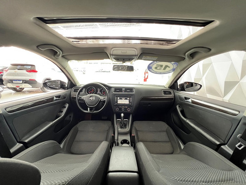 Volkswagen Jetta 2.0 Comfortline Flex Aut 4p