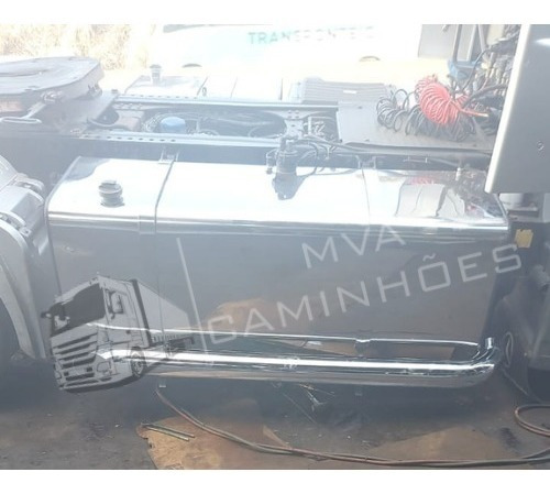 Imagem 7 de 7 de Caminhão Mercedes 2040 - 4x2 T