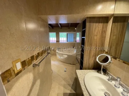 Venta De Casa En Alto Prado
