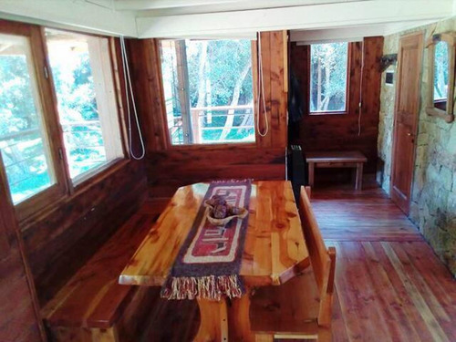 Imagen 3 de 16 de Venta De Excelente Cabaa Sobre Chacra De 1 Ha - El Hoyo