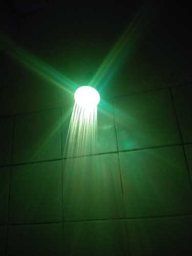 Imagen 3 de 8 de Ducha Con Luces Leds Multicolor