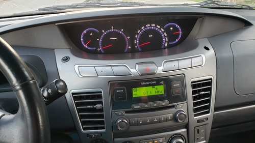SsangYong Stavic Mt 4x2