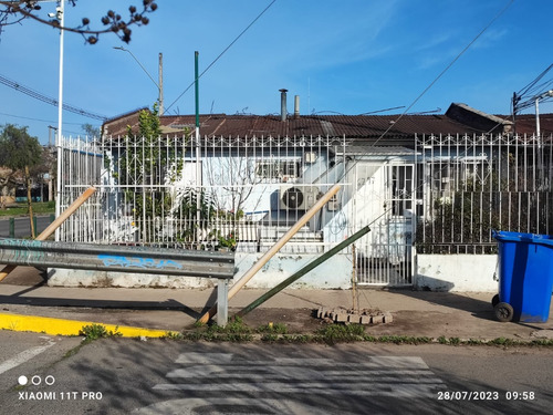 Casa Un Piso, En Buena Ubicación, Cercano A Colegios Y Mall