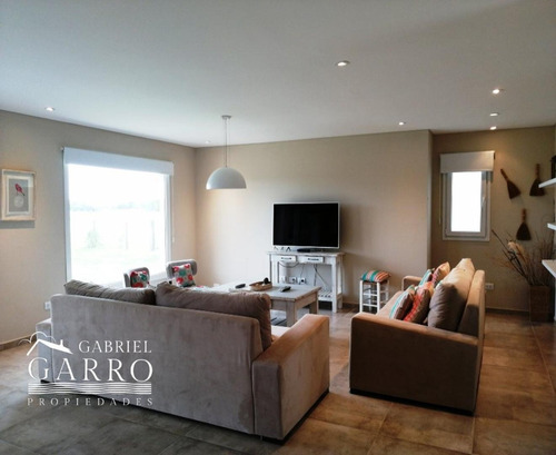 Imagen 3 de 17 de Casa A La Venta En El Barrio Cerrado Costa Esmeralda