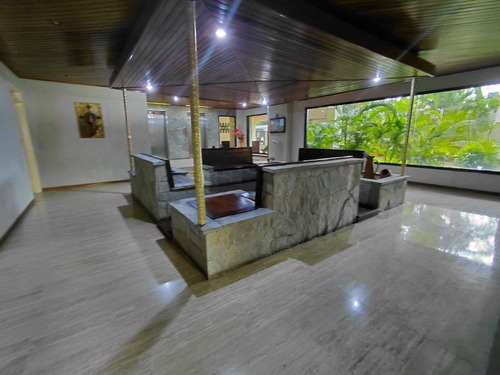 Apartamento En Venta En Valles De Camoruco - Wc