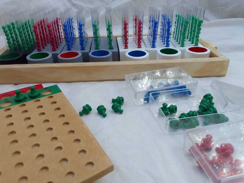 División Con Probetas Montessori
