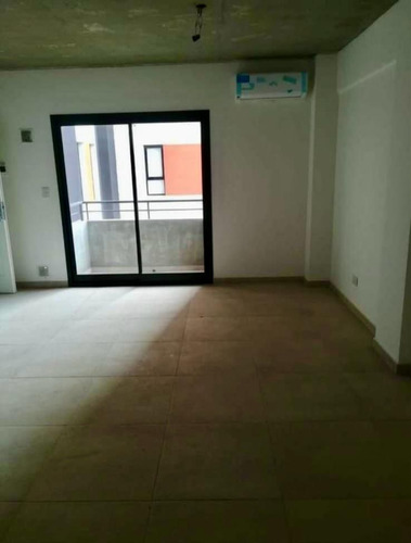 Moderno Monoambiente A La Venta Con Cochera En Lanus!