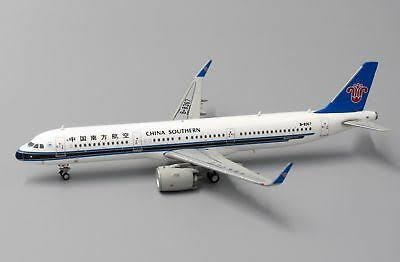 Avion Airbus A321neo De China Southern B-8367 Escala 1:400 