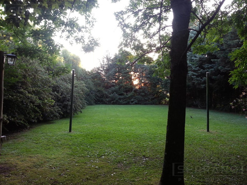 Casa En Venta 6 Ambientes,-pileta Climatizada-calle Saavedra Al 600-parque Sakura