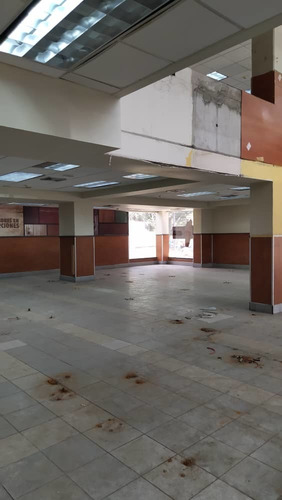 Imagen 5 de 12 de Local Comercial En Alquiler - Urb. Los Palos Grandes