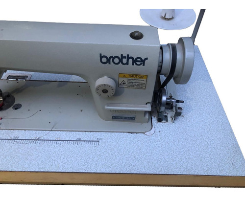 Maquina De Coser, Marca Brother. Mod Db2-b111-3