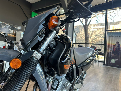 Suzuki Dr 650