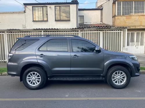 Toyota Fortuner 2.7l 4x2